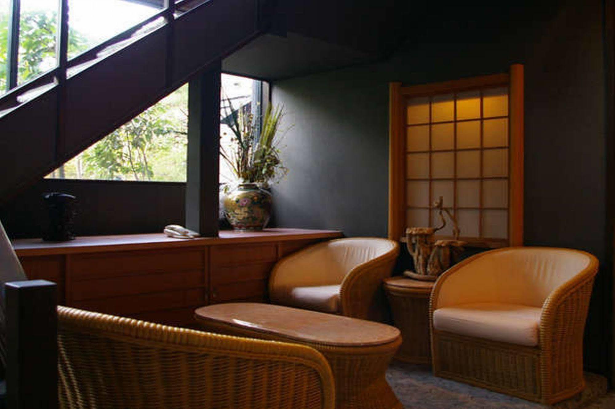 Yuraku Hotel Awara Extérieur photo