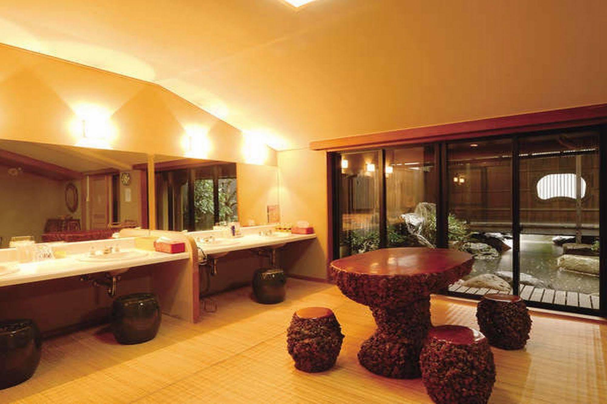 Yuraku Hotel Awara Extérieur photo